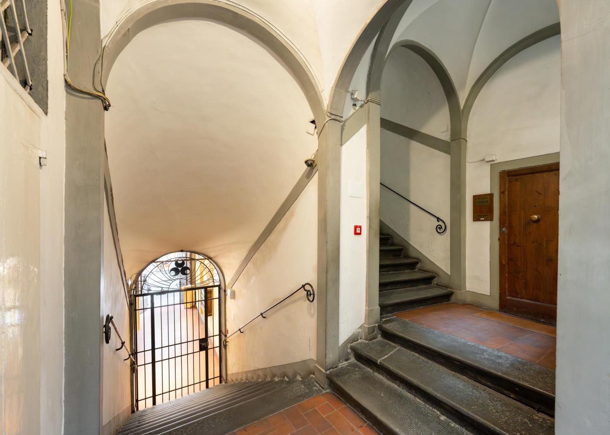 Tg - One Bedroom Luxury Apartment In The Fashion District Florenz Exterior foto
